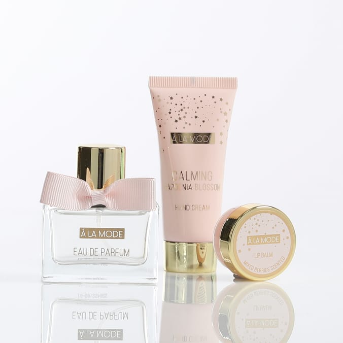 A La Mode Pamper Gift Sets
